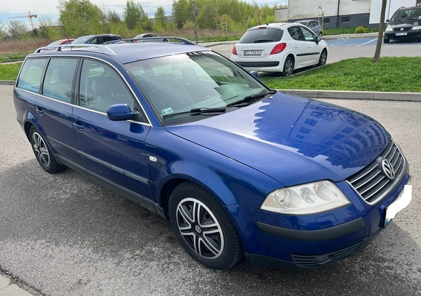 Volkswagen Passat cena 7500 przebieg: 312122, rok produkcji 2003 z Rzeszów małe 211